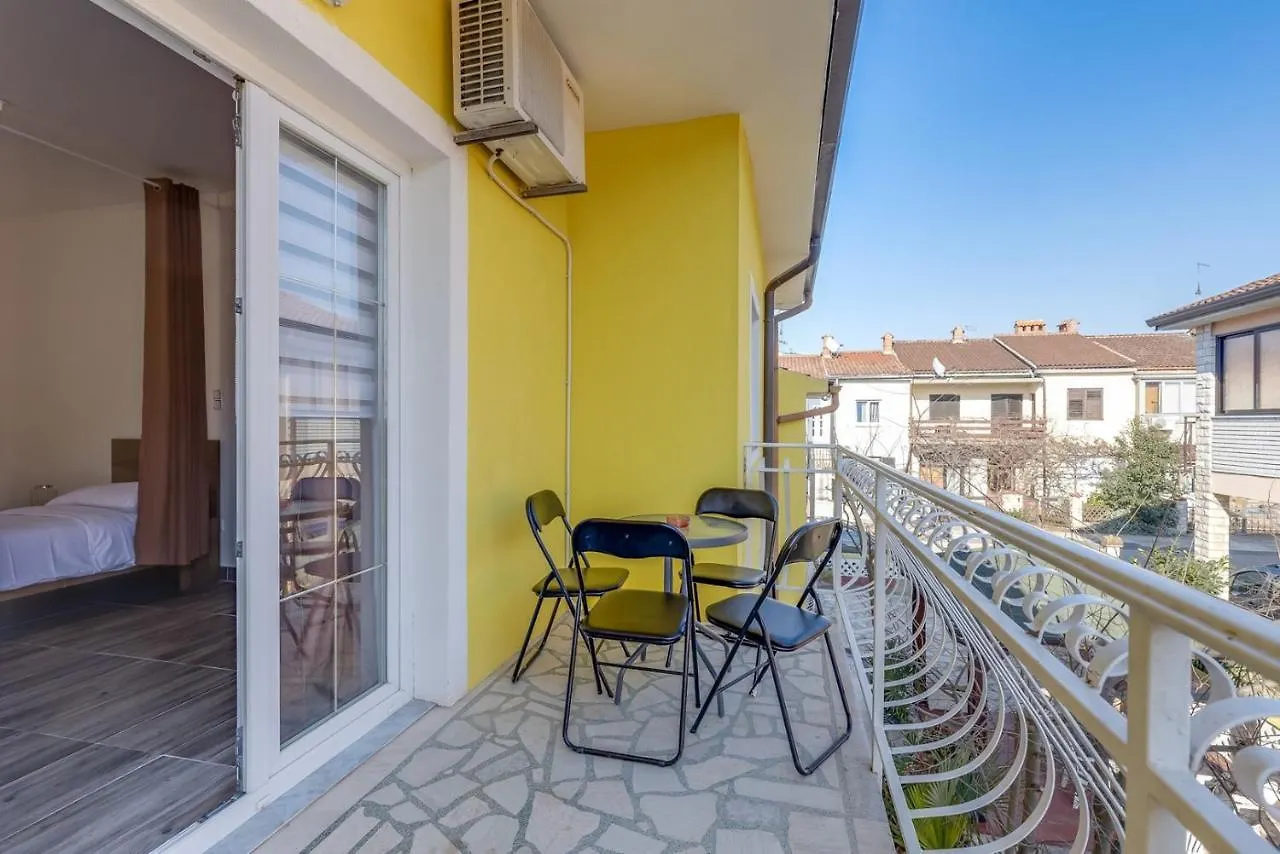 Guest house Apartments Kekec Umag